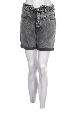 Pantaloni scurți de femei ONLY, Mărime M, Culoare Gri, Preț 35,99 Lei