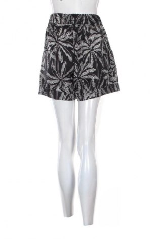 Női rövidnadrág Pescara, Méret L, Szín Sokszínű, Ár 4 229 Ft