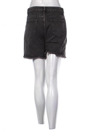 Дамски къс панталон SHEIN, Размер M, Цвят Черен, Цена 5,11 €