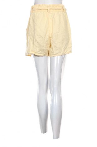 Pantaloni scurți de femei Sinsay, Mărime S, Culoare Galben, Preț 31,99 Lei