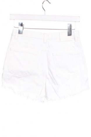 Dámské kraťasy  Stradivarius, Velikost XS, Barva Bílá, Cena  175,00 Kč