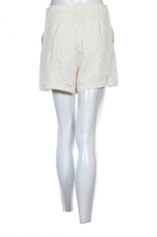 Damen Shorts Stradivarius, Größe M, Farbe Ecru, Preis 13,99 €