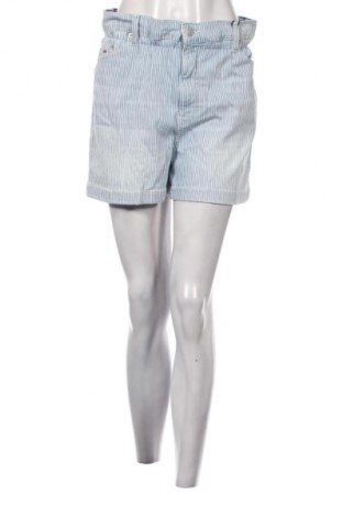 Дамски къс панталон Tommy Jeans, Размер S, Цвят Многоцветен, Цена 86,91 €, #135258505