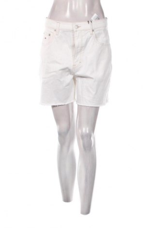 Damen Shorts Tommy Jeans, Größe M, Farbe Weiß, Preis 77,99 €, #135261451