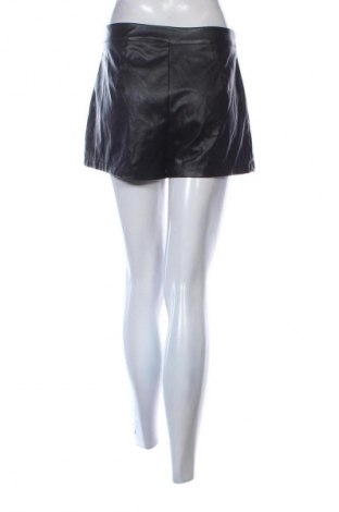 Дамски къс панталон Unbranded, Размер M, Цвят Черен, Цена 6,13 €