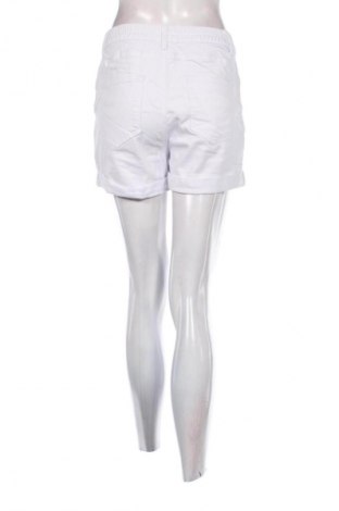 Pantaloni scurți de femei Red Seventy, Mărime S, Culoare Alb, Preț 7,99 Lei