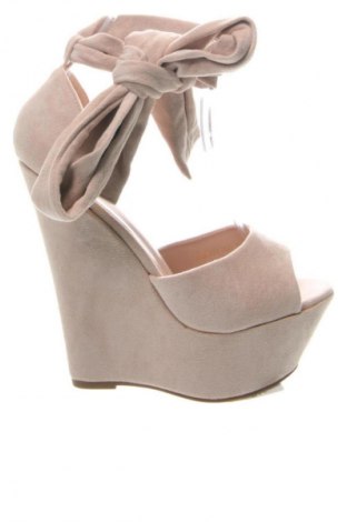 Дамски обувки Unbranded, Размер 38, Цвят Бежов, Цена 26,07 €