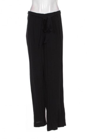 Damenhose Bershka, Größe L, Farbe Schwarz, Preis € 26,52