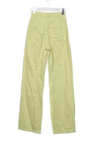 Pantaloni de femei Bershka, Mărime XXS, Culoare Verde, Preț 45,99 Lei