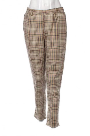 Дамски панталон Bershka, Размер L, Цвят Многоцветен, Цена 3,57 €