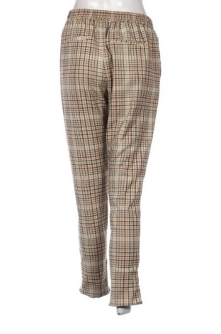 Дамски панталон Bershka, Размер L, Цвят Многоцветен, Цена 3,57 €