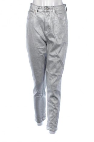 Дамски панталон Clockhouse, Размер S, Цвят Сребрист, Цена 22,21 €
