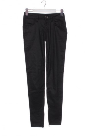 Pantaloni de femei Fornarina, Mărime S, Culoare Negru, Preț 125,99 Lei