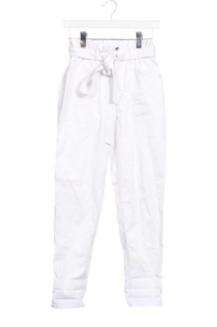 Дамски панталон Gloria Jeans, Размер XS, Цвят Бял, Цена 8,18 €
