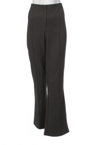 Γυναικείο παντελόνι ONLY Carmakoma, Μέγεθος XL, Χρώμα Πράσινο, Τιμή 9,99 €