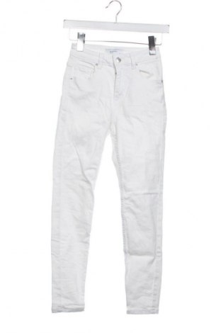 Pantaloni de femei Reserved, Mărime XS, Culoare Alb, Preț 47,54 Lei