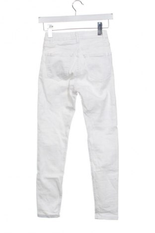 Pantaloni de femei Reserved, Mărime XS, Culoare Alb, Preț 47,54 Lei