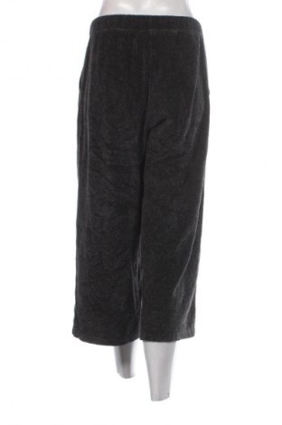 Дамски панталон United Colors Of Benetton, Размер M, Цвят Многоцветен, Цена 4,09 €