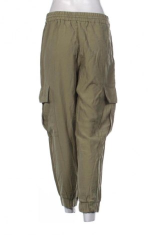 Γυναικείο παντελόνι Zara, Μέγεθος M, Χρώμα Πράσινο, Τιμή 7,99 €