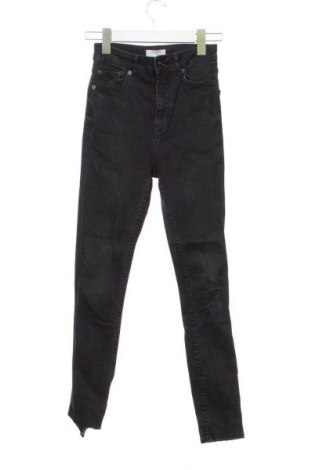 Pantaloni de femei Zara, Mărime XXS, Culoare Negru, Preț 45,99 Lei