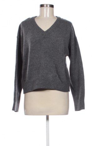Dámský svetr H&M, Velikost M, Barva Šedá, Cena  249,00 Kč