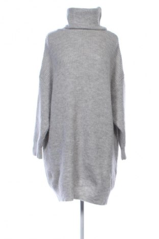 Dámský svetr Stradivarius, Velikost S, Barva Šedá, Cena  159,00 Kč