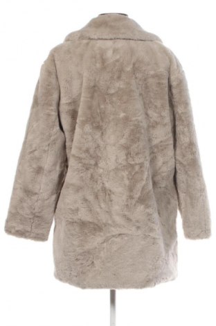 Дамско палто Zara, Размер S, Цвят Бежов, Цена 28,63 €