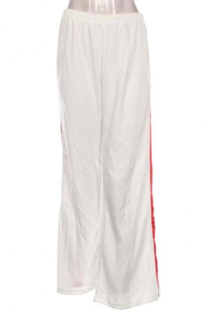 Дамско спортно долнище Unbranded, Размер L, Цвят Бял, Цена 5,11 €