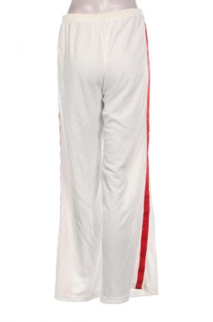 Дамско спортно долнище Unbranded, Размер L, Цвят Бял, Цена 5,11 €