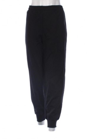 Dámské tepláky United Colors Of Benetton, Velikost L, Barva Černá, Cena  799,00 Kč