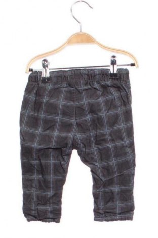 Kinderhose H&M, Größe 3-6m/ 62-68 cm, Farbe Mehrfarbig, Preis € 1,99