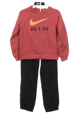 Детски спортен екип Nike, Размер 5-6y/ 116-122 см, Цвят Многоцветен, Цена 27,09 €