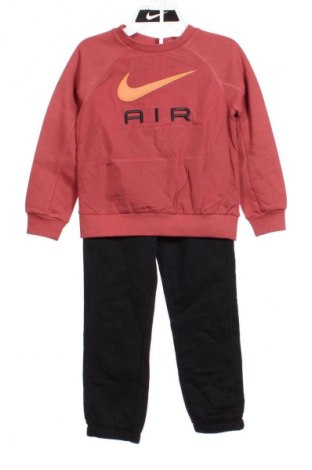 Детски спортен екип Nike, Размер 5-6y/ 116-122 см, Цвят Многоцветен, Цена 25,56 €