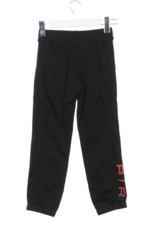 Dziecięce spodnie sportowe Nike, Rozmiar 5-6y/ 116-122 cm, Kolor Czarny, Cena 74,99 zł