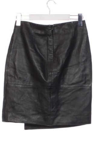 Kožená sukňa  Mango, Veľkosť XS, Farba Čierna, Cena  68,95 €