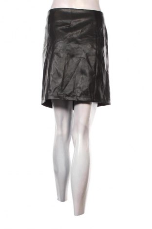 Fustă de piele Reserved, Mărime XL, Culoare Negru, Preț 29,99 Lei