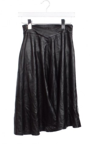 Кожена пола Unbranded, Размер XS, Цвят Черен, Цена 29,65 €