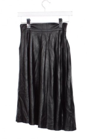 Кожена пола Unbranded, Размер XS, Цвят Черен, Цена 29,65 €