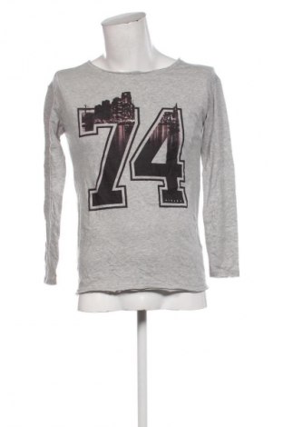 Pánské tričko  Sisley, Velikost S, Barva Šedá, Cena  999,00 Kč