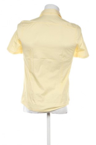 Мъжка риза Olymp, Размер S, Цвят Жълт, Цена 37,32 €