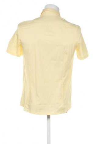Мъжка риза Olymp, Размер M, Цвят Жълт, Цена 38,34 €