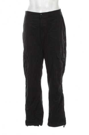 Pánské manšestráky  Bershka, Velikost XL, Barva Černá, Cena  219,00 Kč