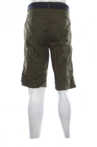 Ανδρικό κοντό παντελόνι Petrol Industries, Μέγεθος L, Χρώμα Πράσινο, Τιμή 6,99 €