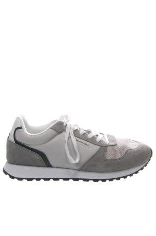 Férfi cipők
 Tommy Hilfiger, Méret 45, Szín Sokszínű, Ár 42 729 Ft, #135352411