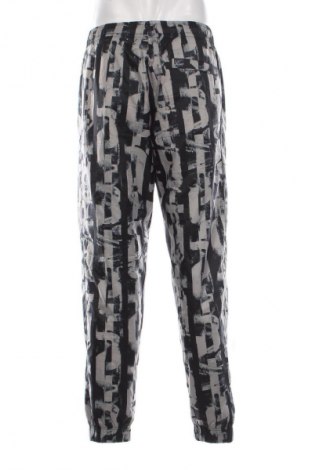 Férfi sport nadrág Nike, Méret S, Szín Sokszínű, Ár 16 139 Ft