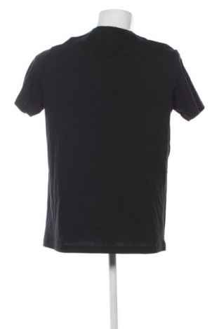 Piżama
 Calvin Klein, Rozmiar M, Kolor Czarny, Cena 127,99 zł