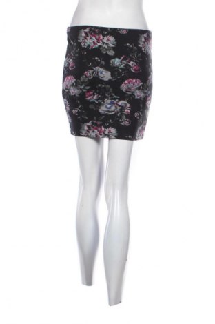 Sukně Amisu, Velikost S, Barva Vícebarevné, Cena  119,00 Kč