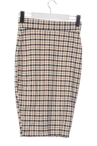 Пола Amisu, Размер XS, Цвят Многоцветен, Цена 3,57 €