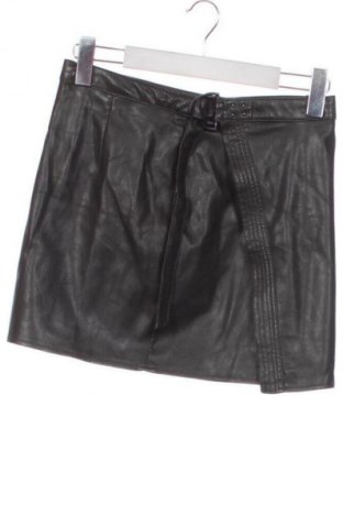 Fustă Bershka, Mărime S, Culoare Verde, Preț 30,99 Lei