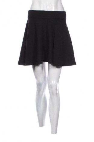 Пола C&A, Размер S, Цвят Черен, Цена 3,57 €